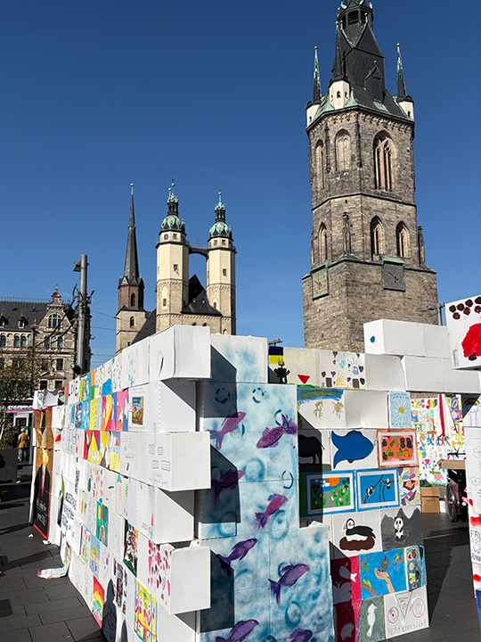 1.000 Steine auf dem Markt in Halle (Saale)