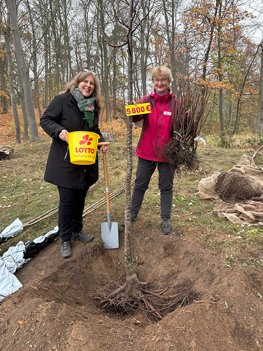 Felicitas Remmert und Roswitha Hutfilz vom Gartenträume Sachsen-Anhalt e.V.